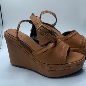 Lumiani platforms size 35